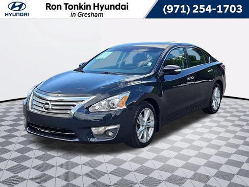Used 2015 Nissan Altima 2.5 SV w/ Convenience Package FWD image 1