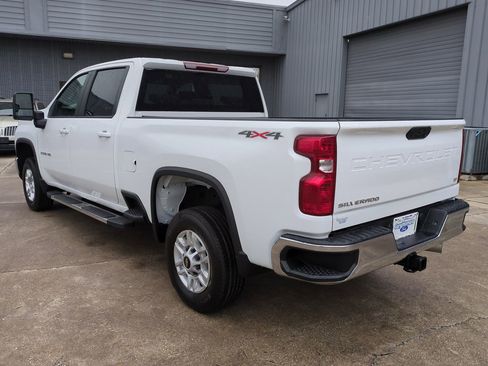 Used 2025 Chevrolet Silverado 2500 LT w/ Convenience Package image 6