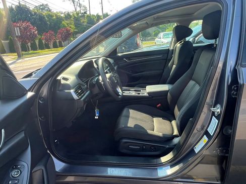 Used 2020 Honda Accord EX image 27
