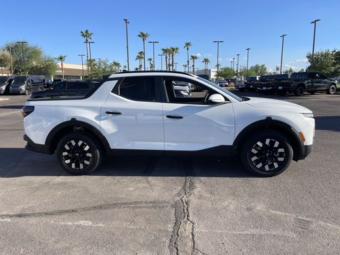 Used 2025 Hyundai Santa Cruz SEL FWD image 6