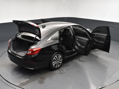 Used 2021 Honda Accord EX image 29