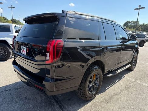 Used 2025 Ford Expedition Tremor AWD/4WD image 7