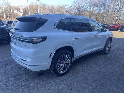 New 2026 Buick Enclave Avenir w/ Super Cruise Package image 7