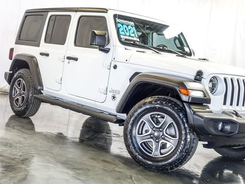 Used 2021 Jeep Wrangler Unlimited Sport AWD/4WD image 5
