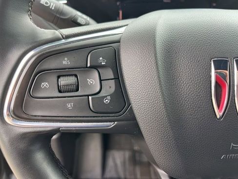 Used 2025 Buick Envista Preferred w/ Convenience I Package FWD image 17