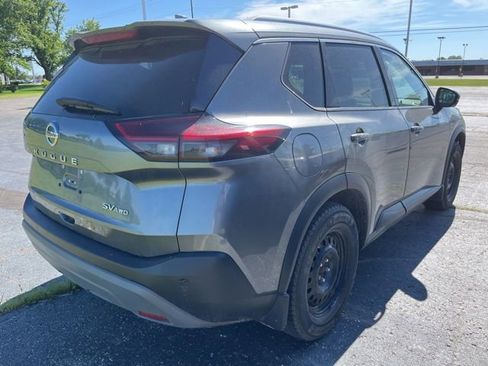 Used 2021 Nissan Rogue SV AWD/4WD image 2