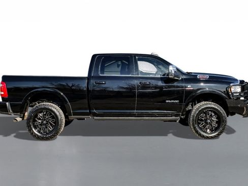 Used 2024 RAM 2500 Limited image 5