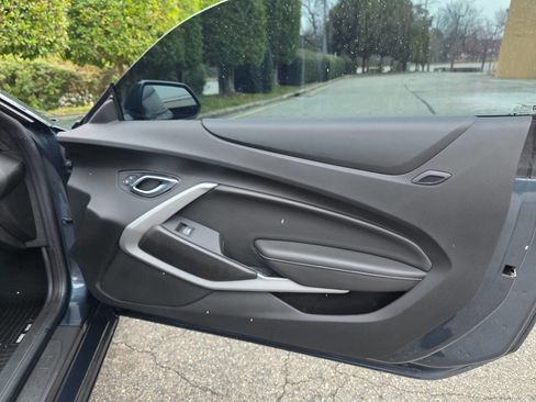 Used 2021 Chevrolet Camaro LT image 28