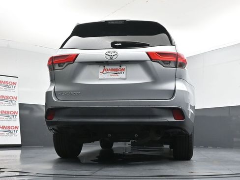 Used 2019 Toyota Highlander LE FWD image 33
