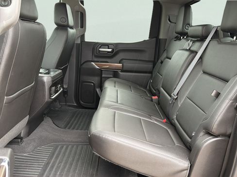 Used 2019 Chevrolet Silverado 1500 RST AWD/4WD image 6