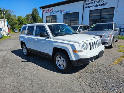 Used 2014 Jeep Patriot Sport w/ Power Value Group