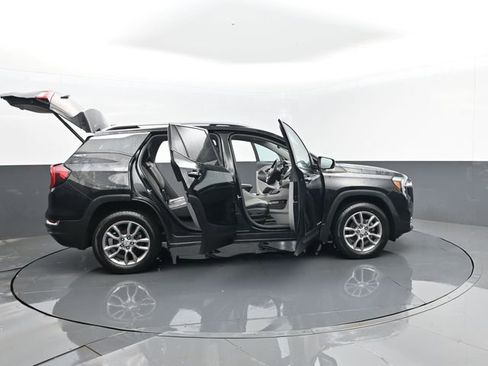 Used 2022 GMC Terrain SLT w/ Infotainment Package II image 31