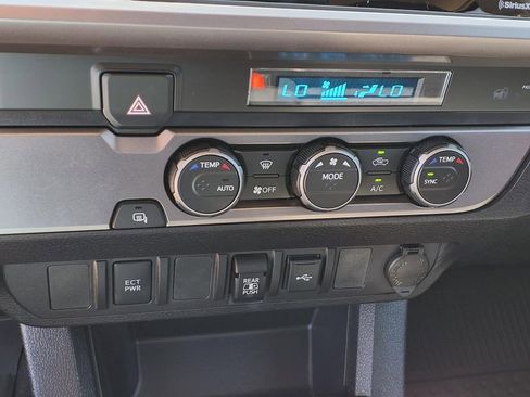 Used 2022 Toyota Tacoma SR5 image 18