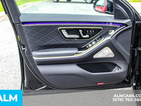 Used 2025 Mercedes-Benz S 580 4MATIC Sedan image 36