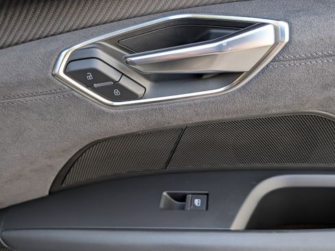 Used 2023 Audi e-tron GT Prestige w/ Prestige Package image 23