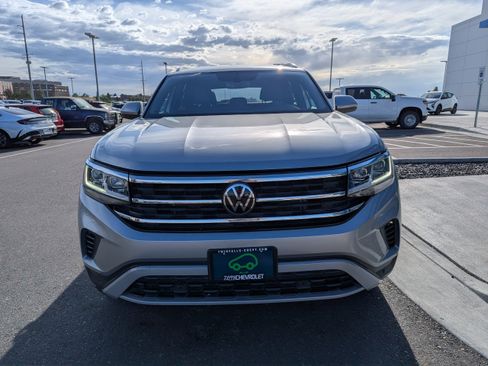 Used 2023 Volkswagen Atlas Cross Sport SE AWD/4WD image 4