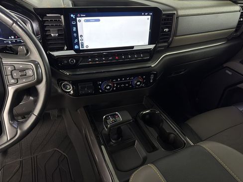 Used 2023 Chevrolet Silverado 1500 ZR2 w/ Technology Package image 28