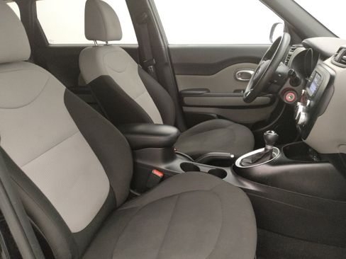 Used 2019 Kia Soul FWD image 21