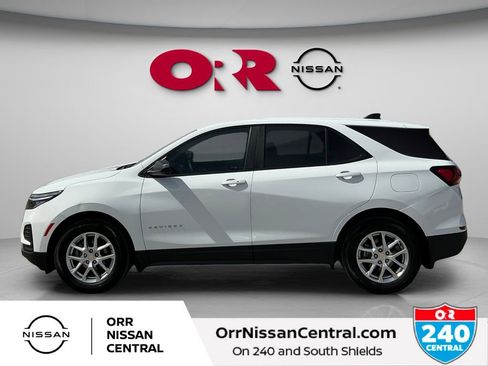 Used 2022 Chevrolet Equinox LS w/ LS Convenience Package FWD image 6