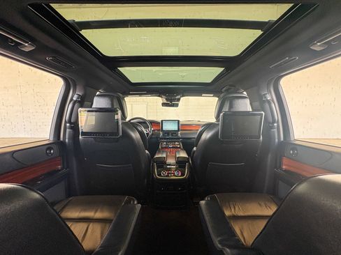 Used 2018 Lincoln Navigator L Select w/ Technology Package AWD/4WD image 11