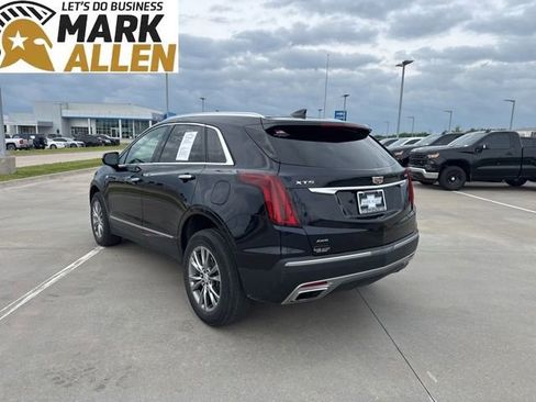 Used 2022 Cadillac XT5 Premium Luxury w/ LPO, Floor Liner Package AWD/4WD image 4