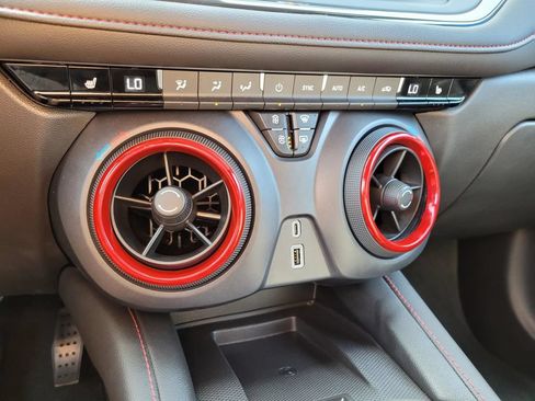 Used 2024 Chevrolet Blazer RS FWD image 26