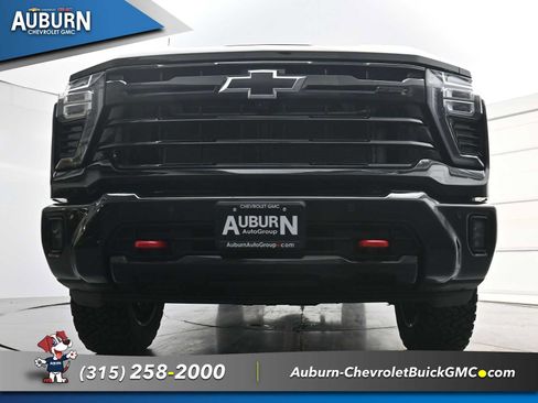 Used 2025 Chevrolet Silverado 2500 LT w/ Trail Boss Package AWD/4WD image 20