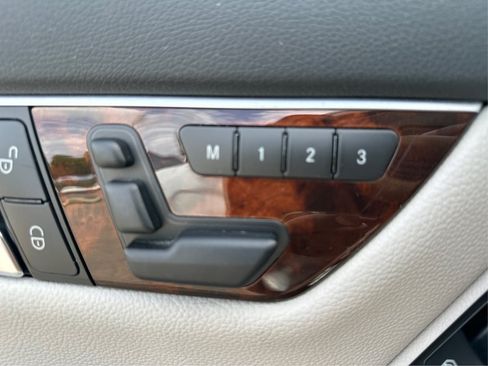 Used 2014 Mercedes-Benz C 300 4MATIC Sedan image 11