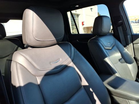 Used 2023 Cadillac XT6 Premium Luxury w/ Technology Package image 24