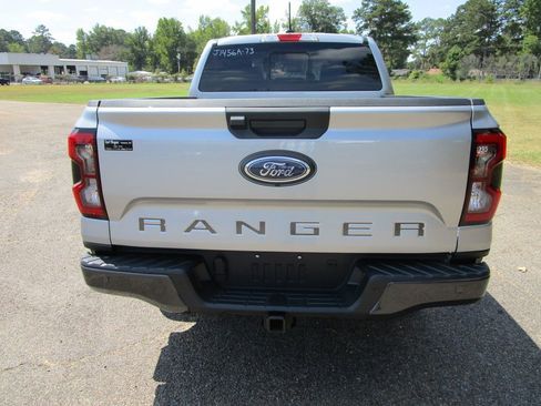 Used 2024 Ford Ranger XLT w/ FX4 Off-Road Package image 8