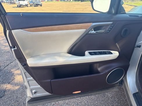 Used 2020 Lexus RX 350L FWD w/ Premium Package image 20