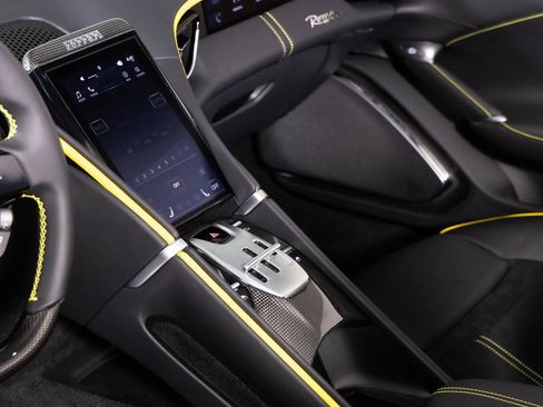 Used 2025 Ferrari Roma Spider image 30