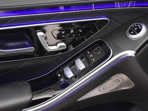 Certified 2025 Mercedes-Benz S 580 4MATIC Sedan image 21