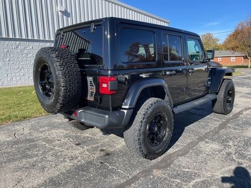 Used 2019 Jeep Wrangler Unlimited Sahara w/ Advanced Safety Group image 13