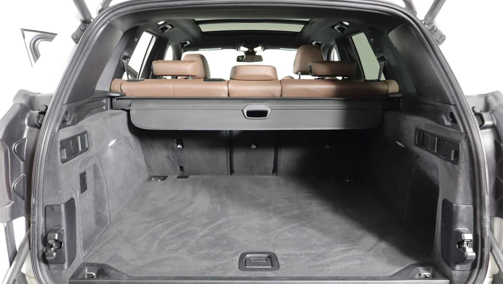Used 2020 BMW X5 xDrive40i w/ Premium Package AWD/4WD image 33