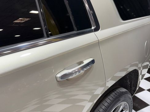 Used 2015 Cadillac Escalade Luxury image 31