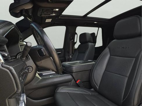 Used 2023 GMC Yukon Denali AWD/4WD image 16