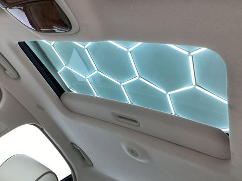 Used 2004 Jaguar XJ8 image 42