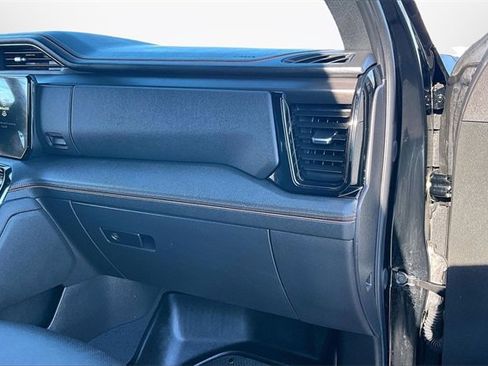 Used 2025 GMC Sierra 1500 AT4 w/ AT4 Premium Package image 15