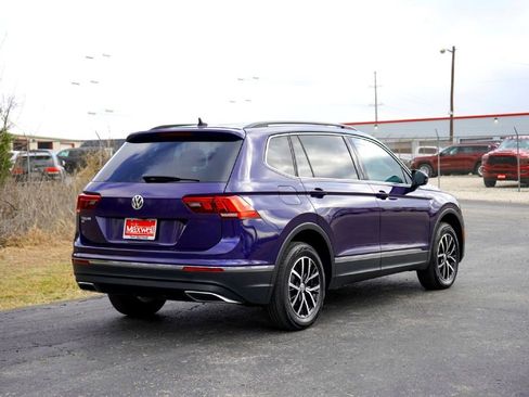 Used 2021 Volkswagen Tiguan SE w/ 3-Row Tiguan MDO Package image 6