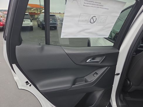 New 2026 Chevrolet Equinox LT image 18