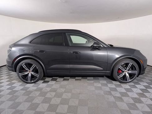 New 2026 Porsche Macan 4S Electric AWD/4WD image 8