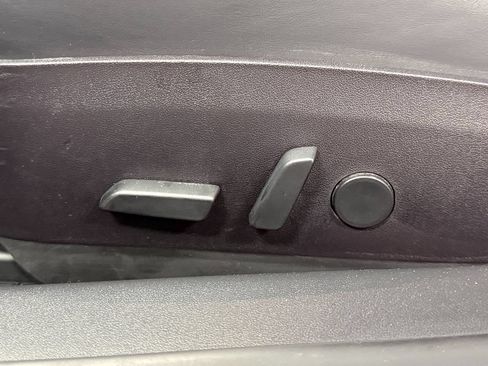 Used 2018 Tesla Model 3 Long Range RWD image 27
