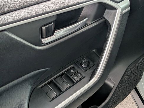 Certified 2023 Toyota RAV4 XLE w/ Convenience Package FWD image 9