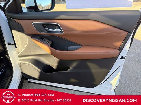 New 2026 Nissan Rogue Platinum w/ Platinum Premium Package image 40