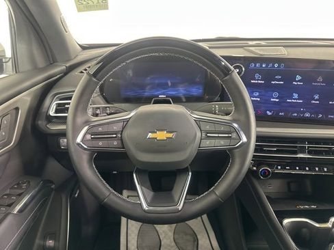 New 2026 Chevrolet Traverse LT w/ Enhanced Driving Package AWD/4WD image 19