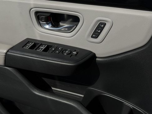 Used 2023 Honda Pilot Touring image 22