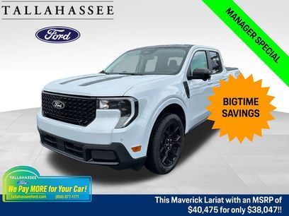 New 2025 Ford Maverick Lariat w/ Black Appearance Package