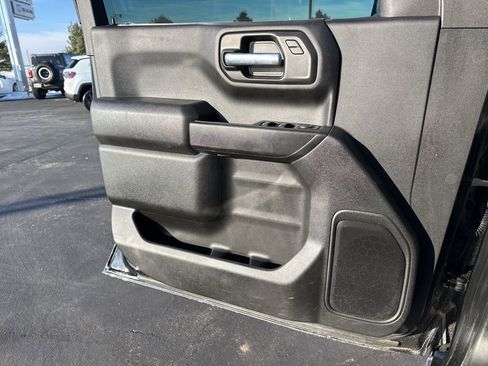 Used 2021 Chevrolet Silverado 1500 Custom Trail Boss image 18