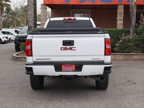 Used 2017 GMC Sierra 3500 Denali w/ Duramax Plus Package image 8